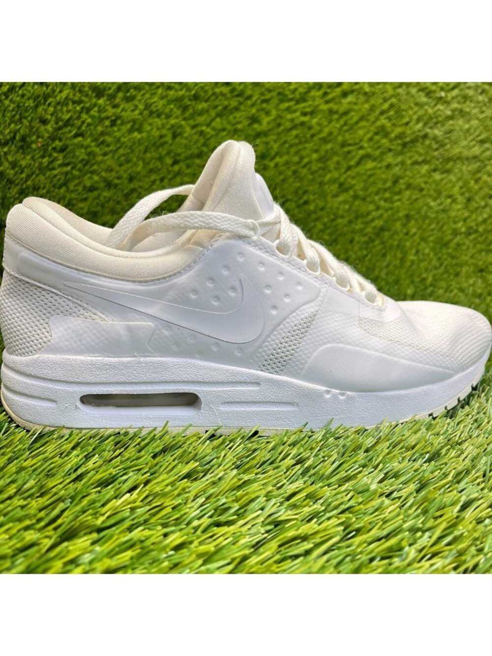 Nike Air Max Zero Essential Boys Size 7Y White Athletic Running Shoes Sneakers